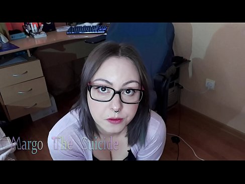 ❤️ Нүдний шилтэй тачаангуй охин камер дээр Шодойг гүн хөхөж байна ❤️❌ Супер секс манайд
